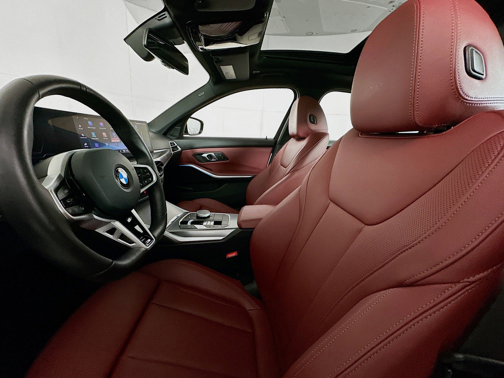 Used 2025 BMW 330i xDrive Sedan w/ M Sport Package image 20