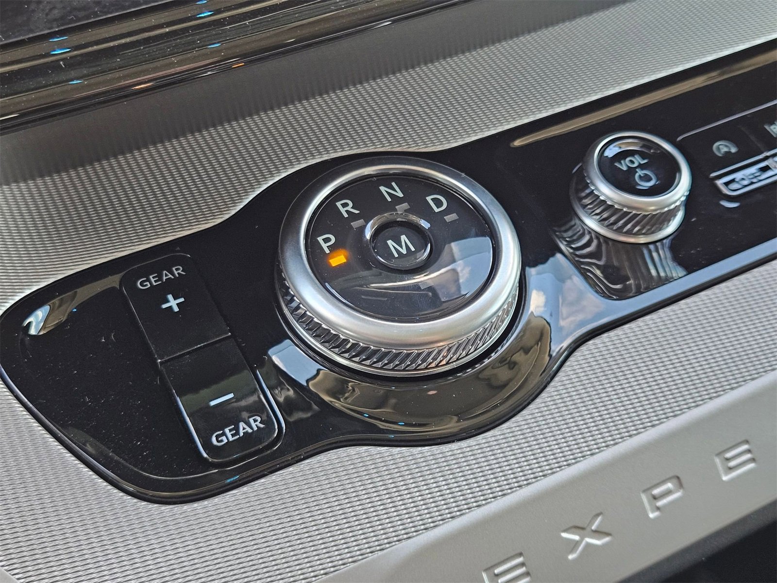 New 2025 Ford Expedition Max Active image 15