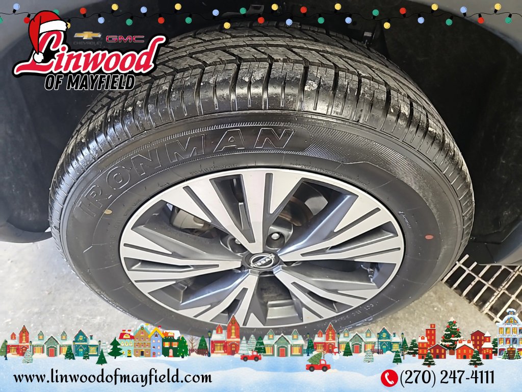 Used 2023 Nissan Rogue SV image 8