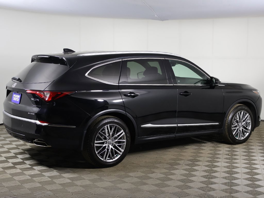 Used 2024 Acura MDX SH-AWD w/ Advance Package image 16