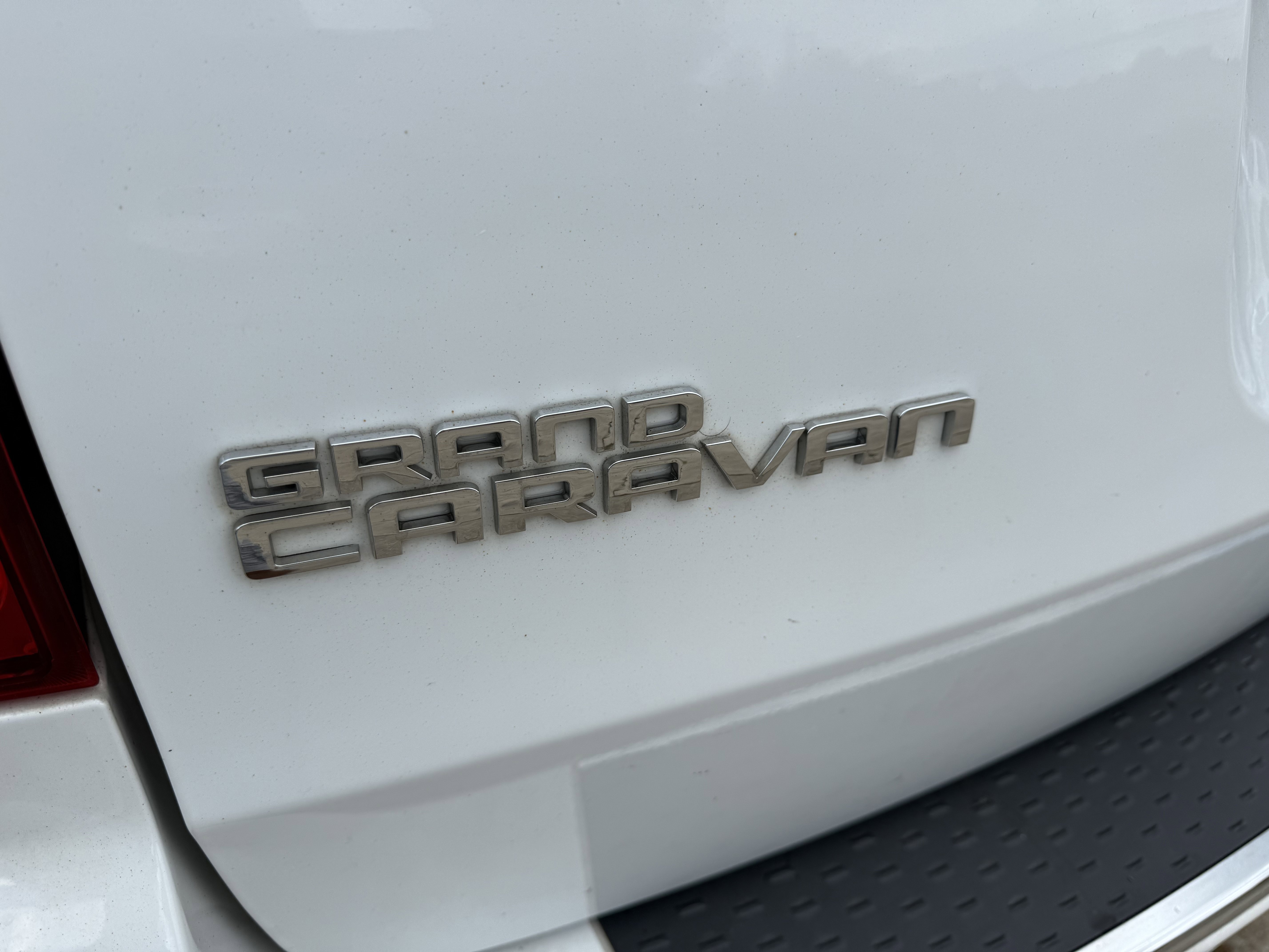 Used 2019 Dodge Grand Caravan SE image 11