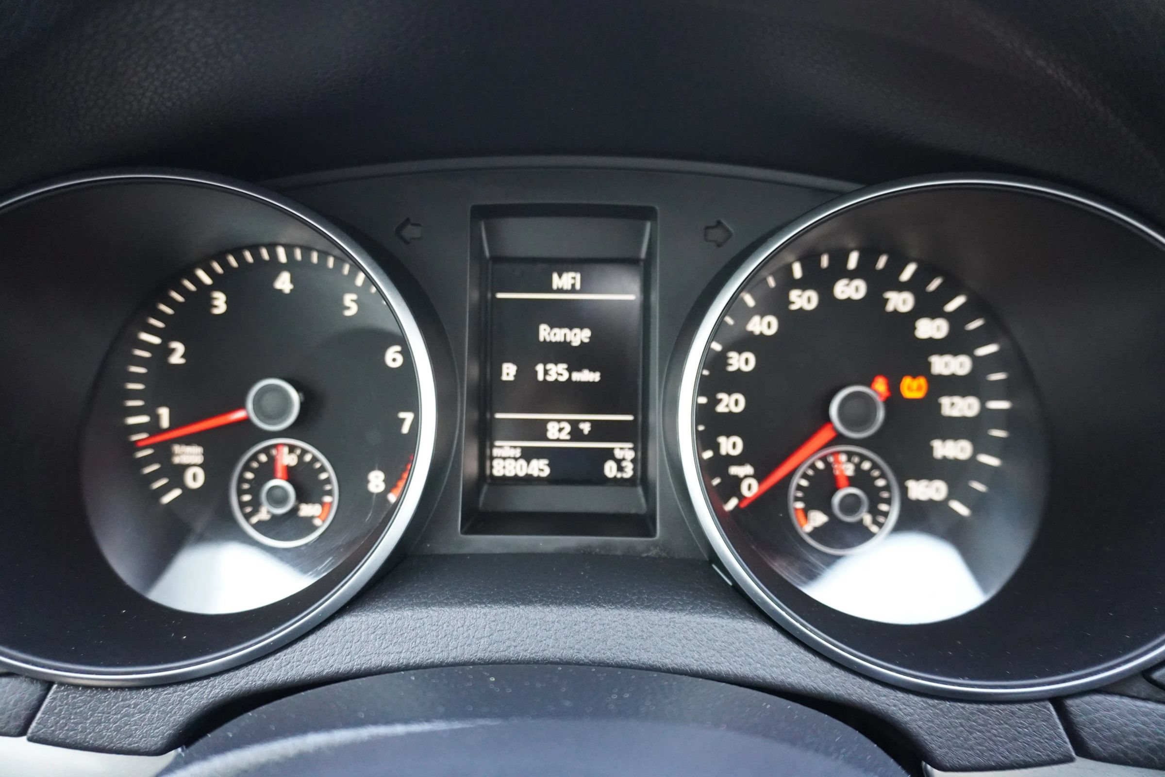 Used 2011 Volkswagen Golf 2-Door FWD image 14