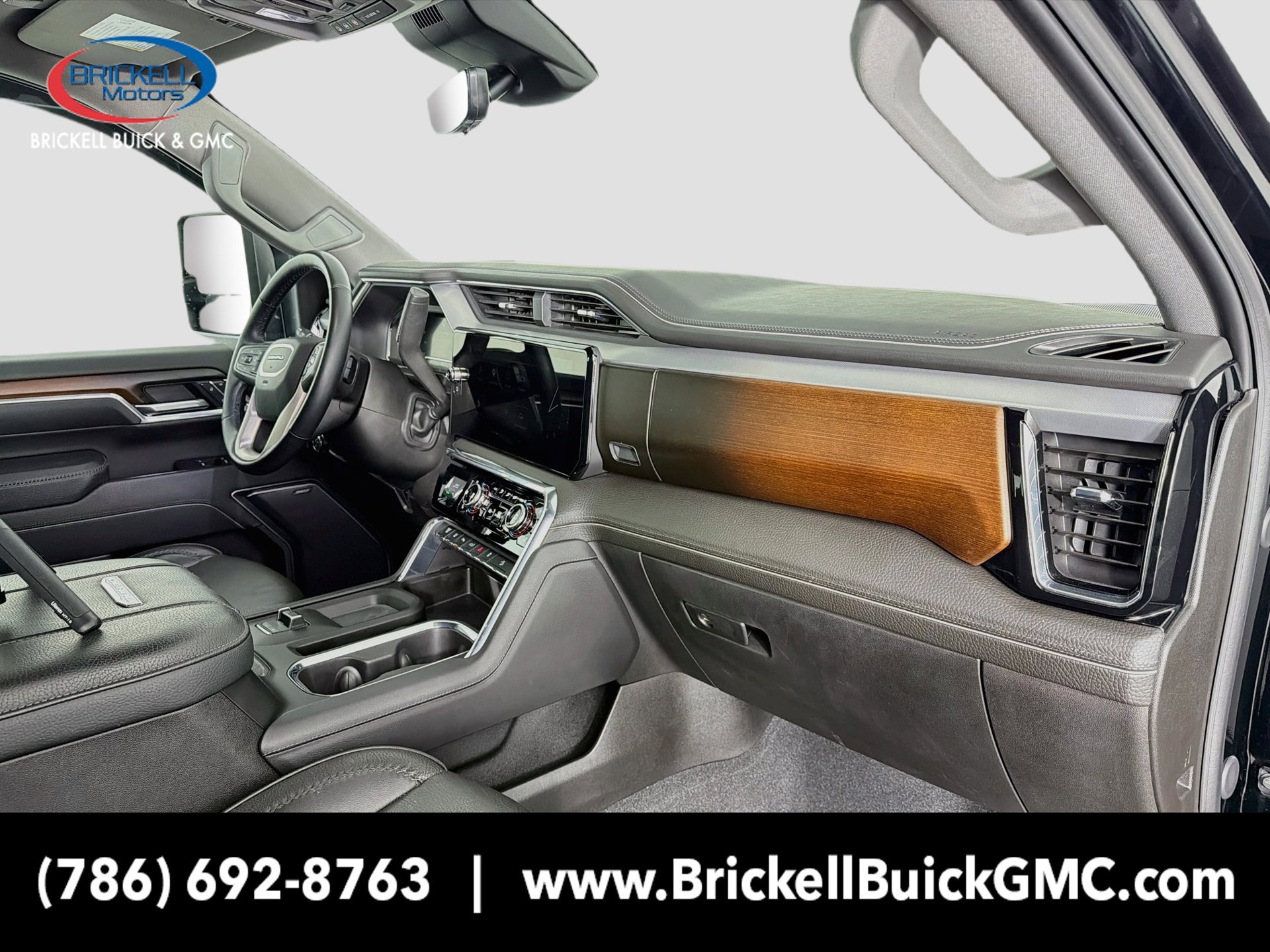 Used 2025 GMC Sierra 2500 Denali w/ Denali Reserve Package AWD/4WD image 16