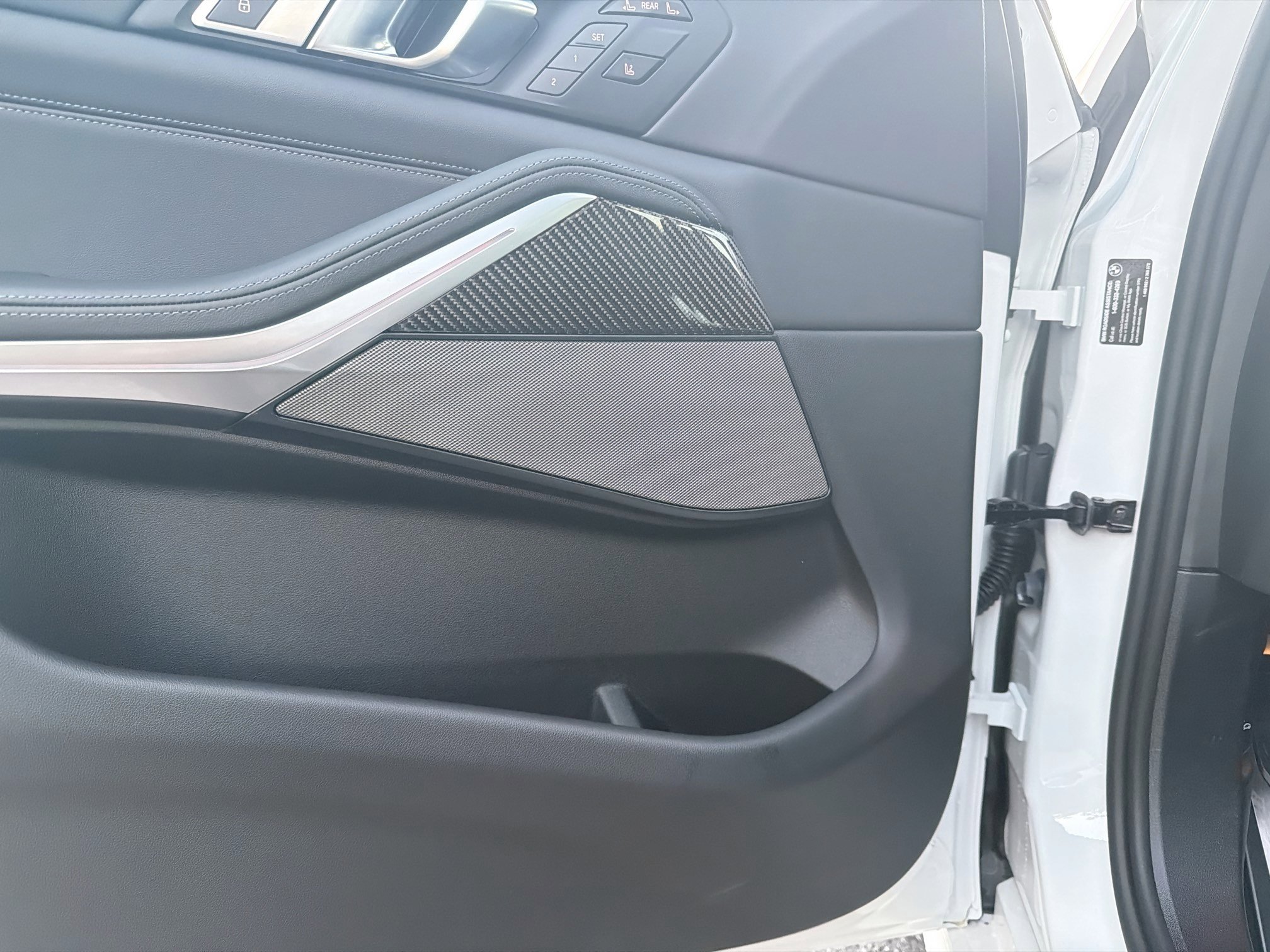 New 2026 BMW X7 M60i w/ Climate Comfort Package image 26