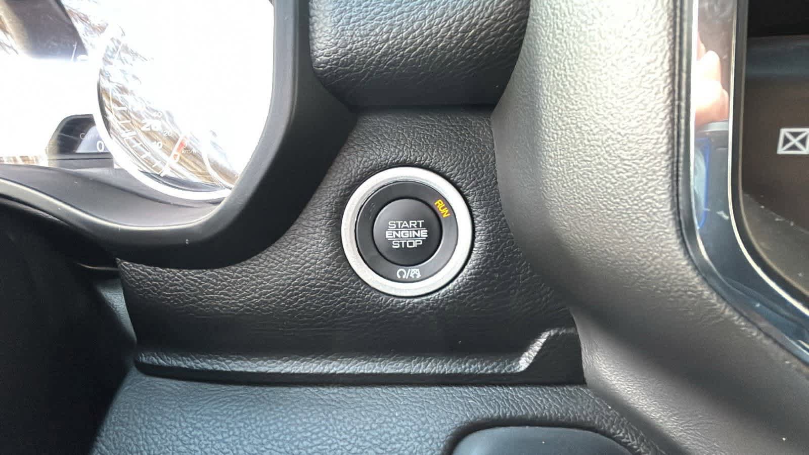 Used 2025 RAM 1500 Laramie image 11