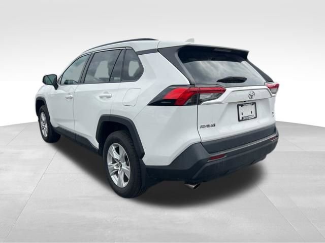Used 2020 Toyota RAV4 XLE w/ Convenience Package image 5