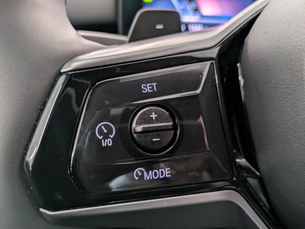 Certified 2025 BMW 530i xDrive w/ Premium Package image 18