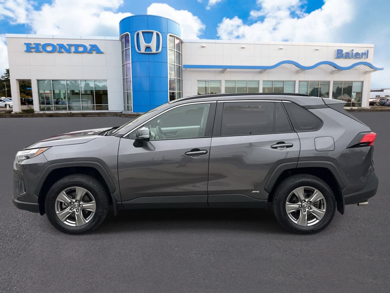 Used 2024 Toyota RAV4 XLE w/ Convenience Package AWD/4WD image 2