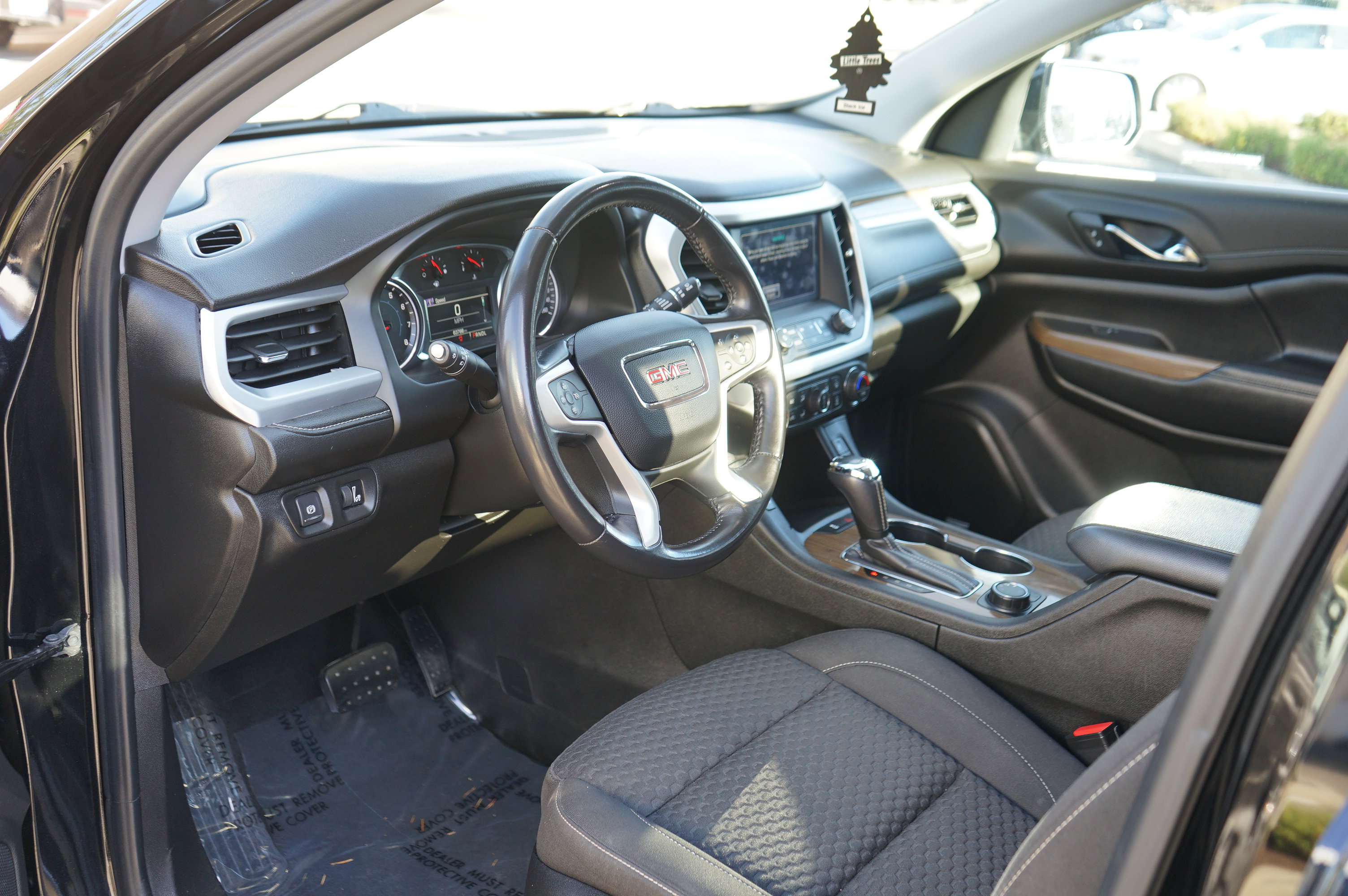 Used 2019 GMC Acadia SLE image 15