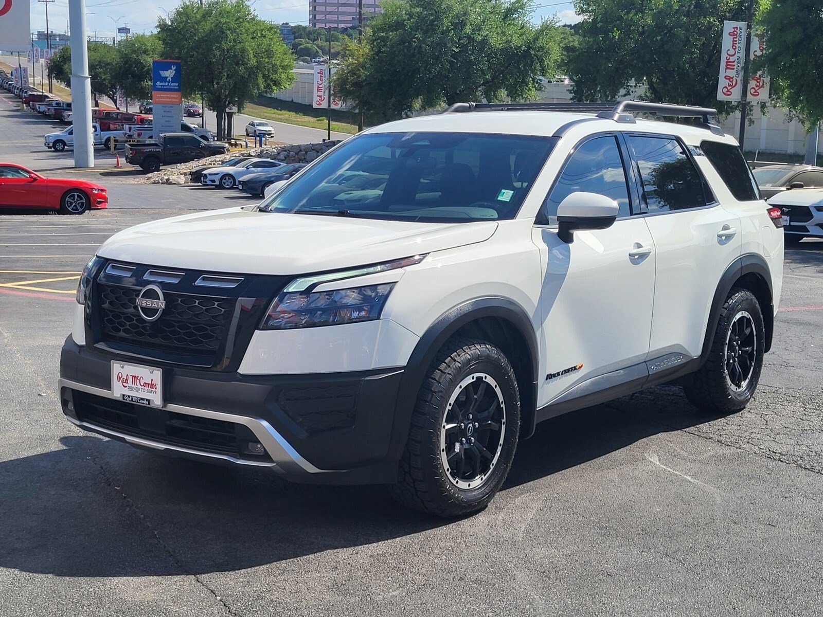 Used 2025 Nissan Pathfinder Rock Creek AWD/4WD image 8