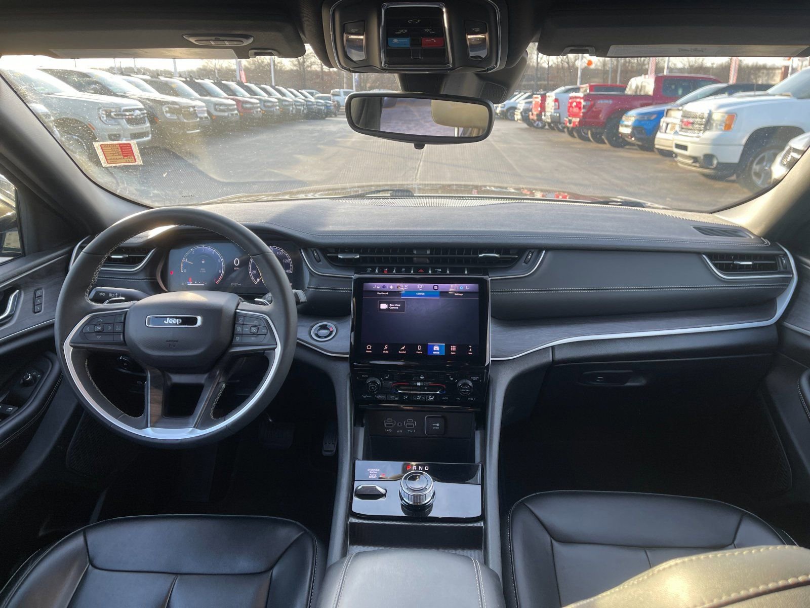 Used 2024 Jeep Grand Cherokee Limited w/ Trailer Tow Package image 15