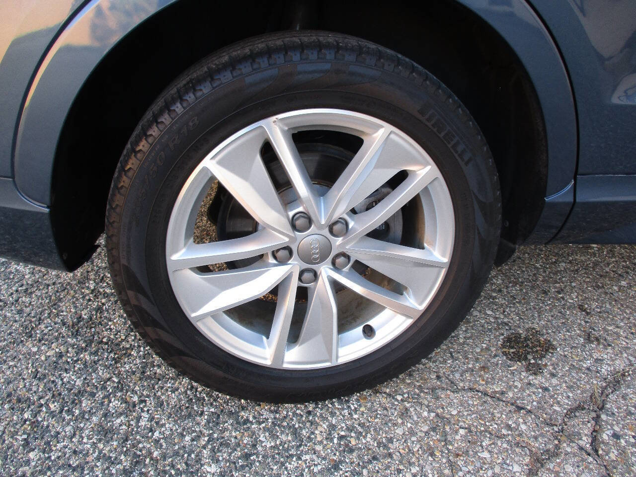 Used 2018 Audi Q3 2.0T Premium Plus w/ Premium Plus Package image 41