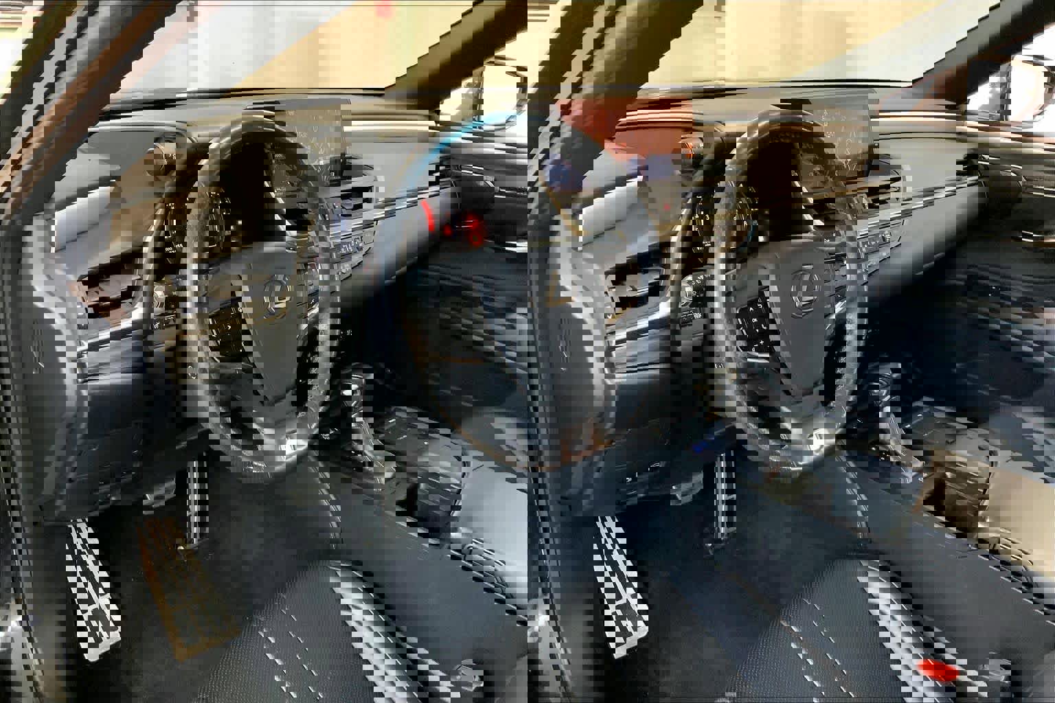 Used 2019 Lexus ES 350 F Sport w/ Accessory Package 2 image 17