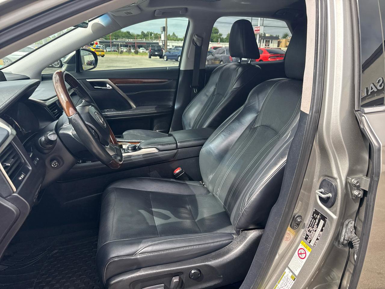 Used 2017 Lexus RX 350 FWD w/ Premium Package image 11