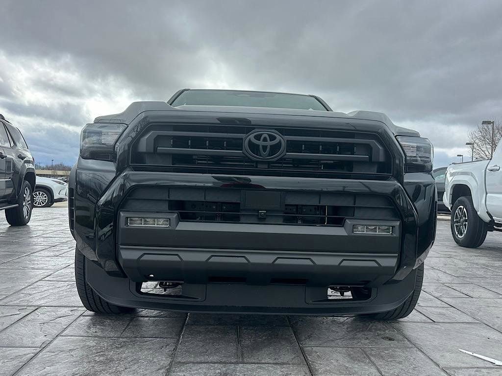 New 2026 Toyota 4Runner SR5 image 2