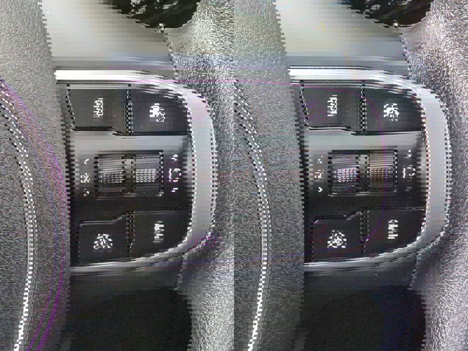 Used 2025 Kia K5 LXS FWD image 16