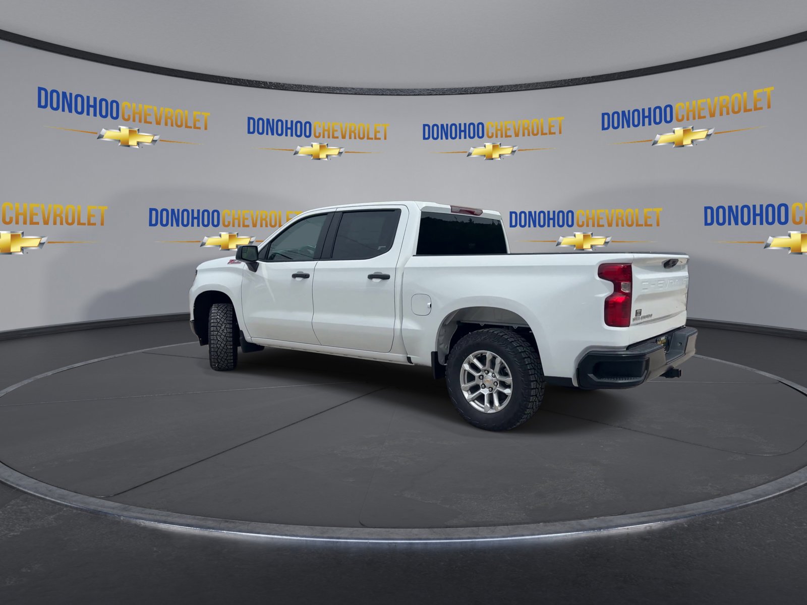 New 2026 Chevrolet Silverado 1500 W/T w/ WT Value Package AWD/4WD image 9