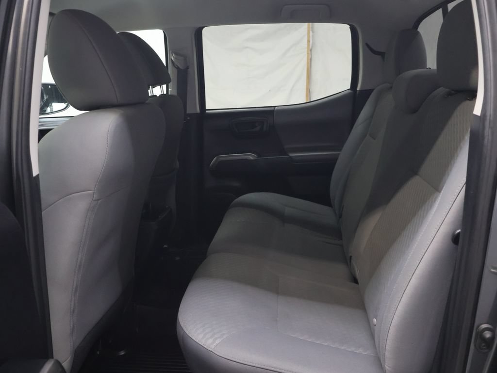 Used 2020 Toyota Tacoma SR5 AWD/4WD image 14