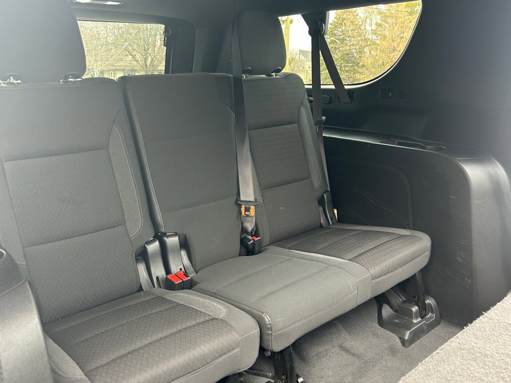 Used 2022 GMC Yukon XL SLE image 32