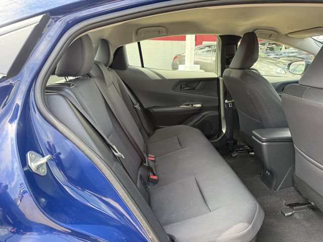 Used 2025 Toyota Prius LE FWD image 30