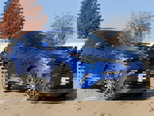 Used 2019 Toyota C-HR Limited image 2