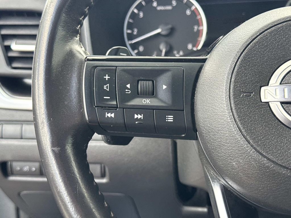 Certified 2023 Nissan Rogue SV w/ SV Premium B Package FWD image 32