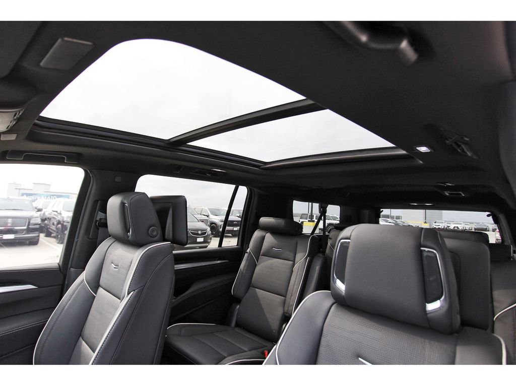 New 2026 Cadillac Escalade ESV Sport w/ Touring Package image 24