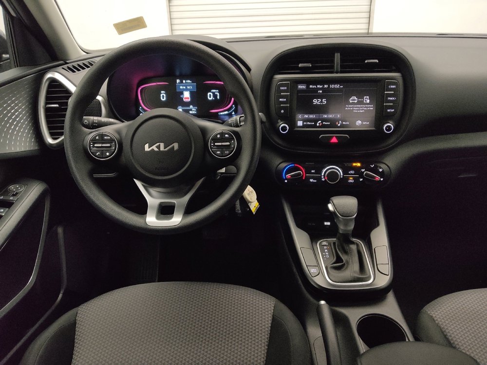 Used 2025 Kia Soul LX image 22