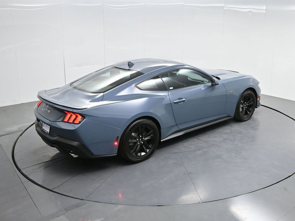 Used 2025 Ford Mustang GT RWD image 42