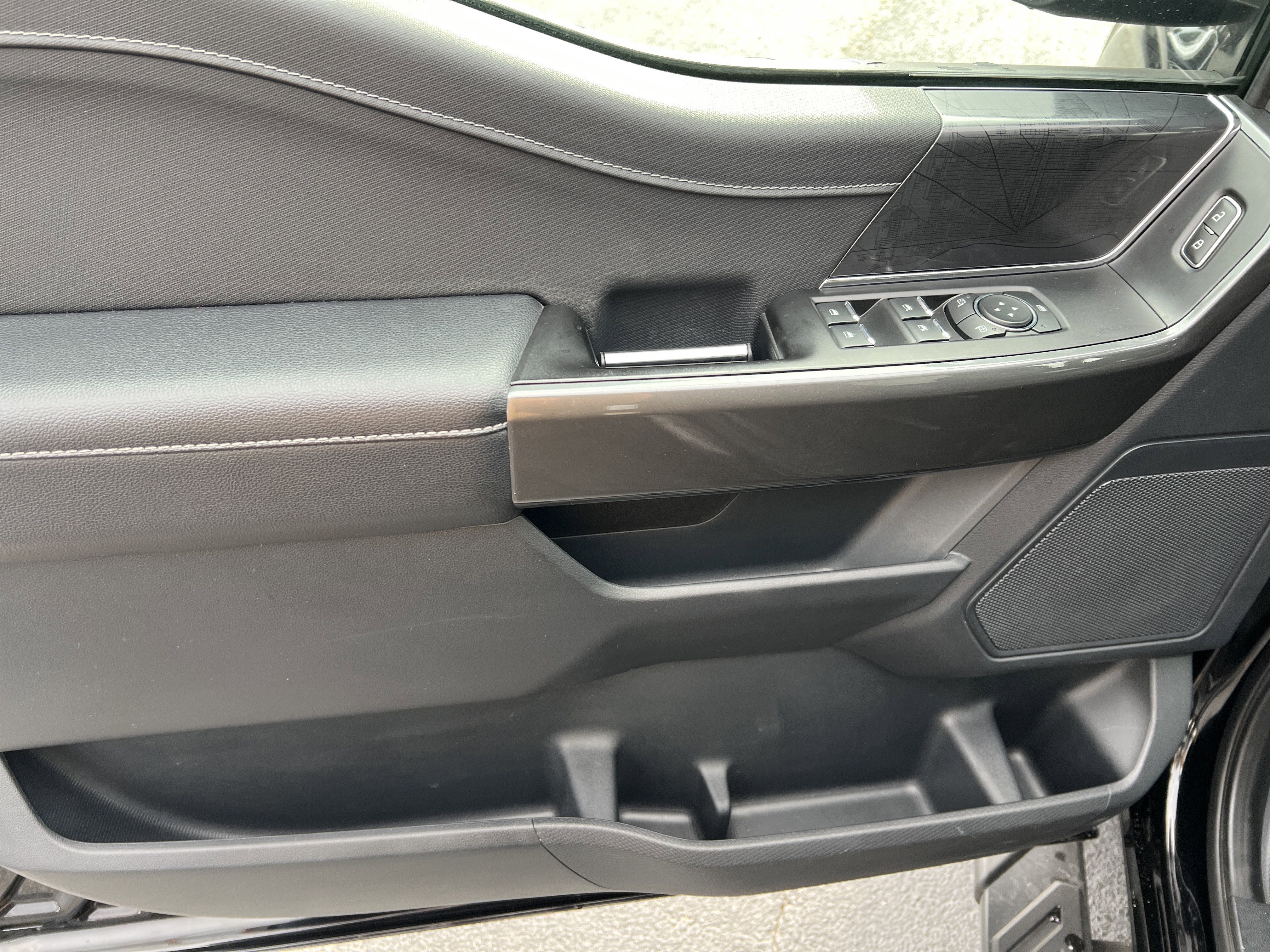 Certified 2022 Ford F150 XLT w/ Equipment Group 302A High image 11