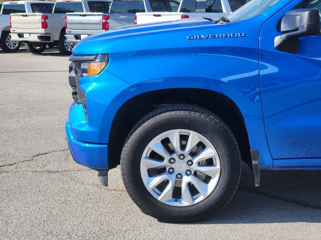 New 2026 Chevrolet Silverado 1500 Custom RWD image 8