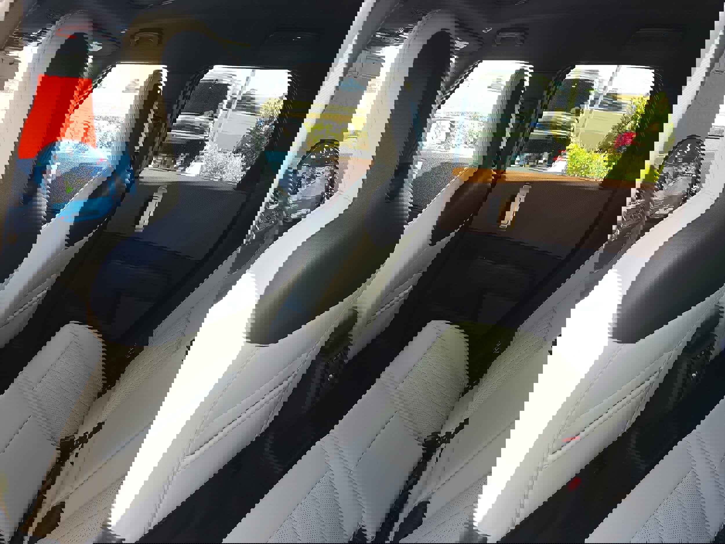 Certified 2025 MINI Cooper Countryman S w/ Comfort Package Max image 13