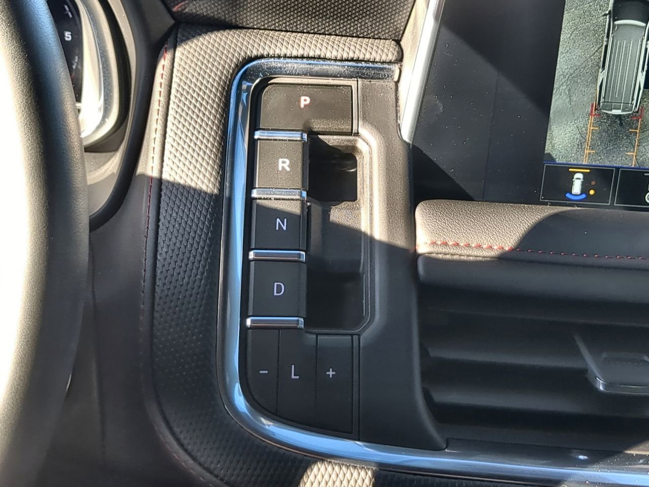 Used 2024 Chevrolet Tahoe RST w/ Luxury Package RWD image 16