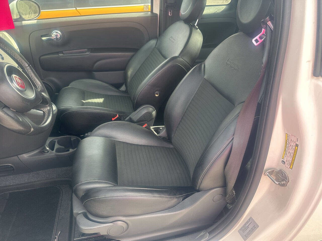 Used 2015 FIAT 500 Turbo w/ Comfort/Convenience Group image 10