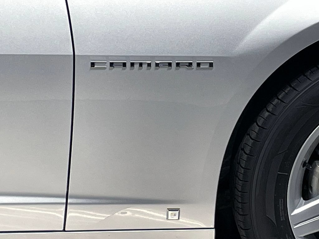 Used 2010 Chevrolet Camaro LT RWD image 6