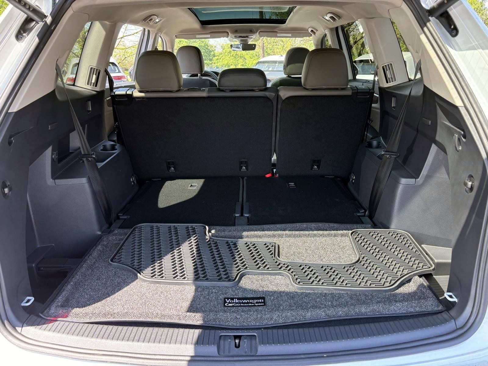 Used 2024 Volkswagen Atlas SEL AWD/4WD image 9