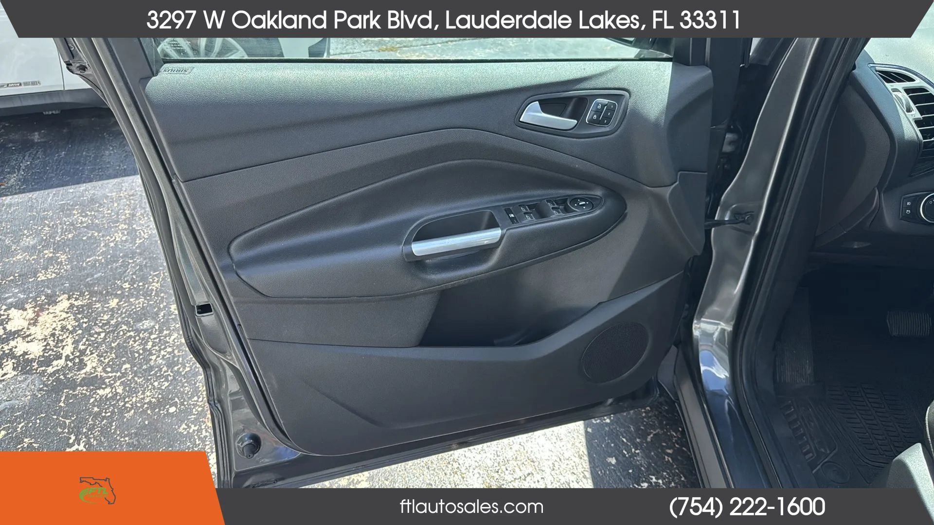 Used 2016 Ford Escape Titanium w/ Equipment Group 301A FWD image 21