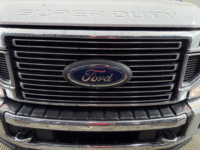 Certified 2022 Ford F350 Lariat w/ Chrome Package AWD/4WD image 4