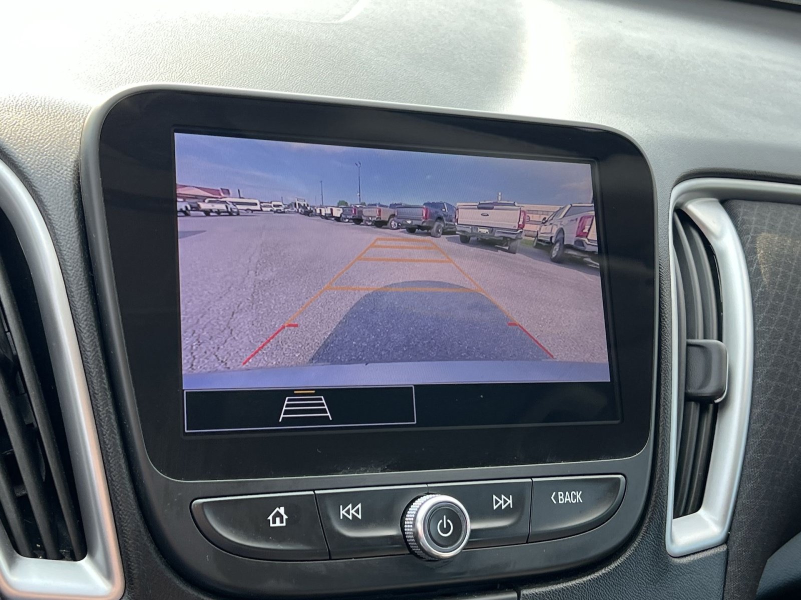 Used 2024 Chevrolet Malibu LT FWD image 19