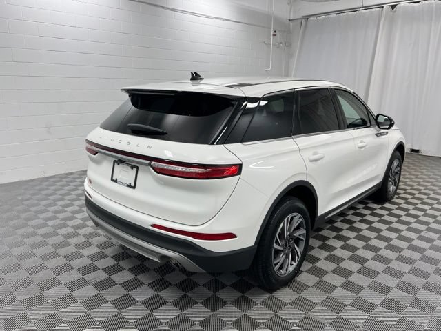 Certified 2025 Lincoln Corsair AWD image 5