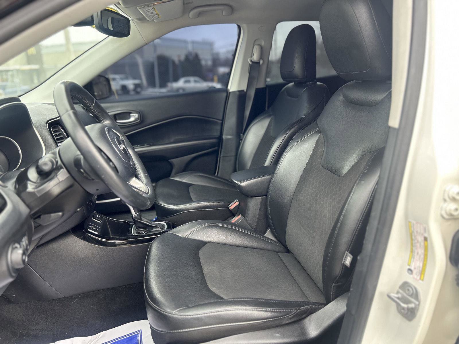 Used 2019 Jeep Compass Altitude image 11