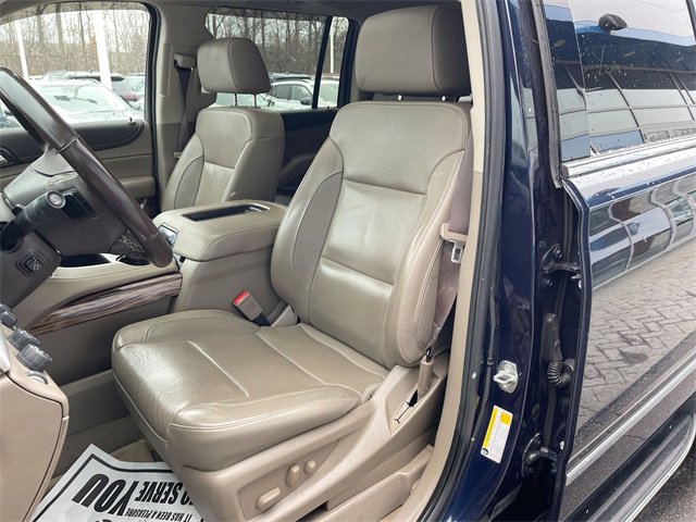 Used 2020 GMC Yukon XL SLT w/ Premium Edition image 19