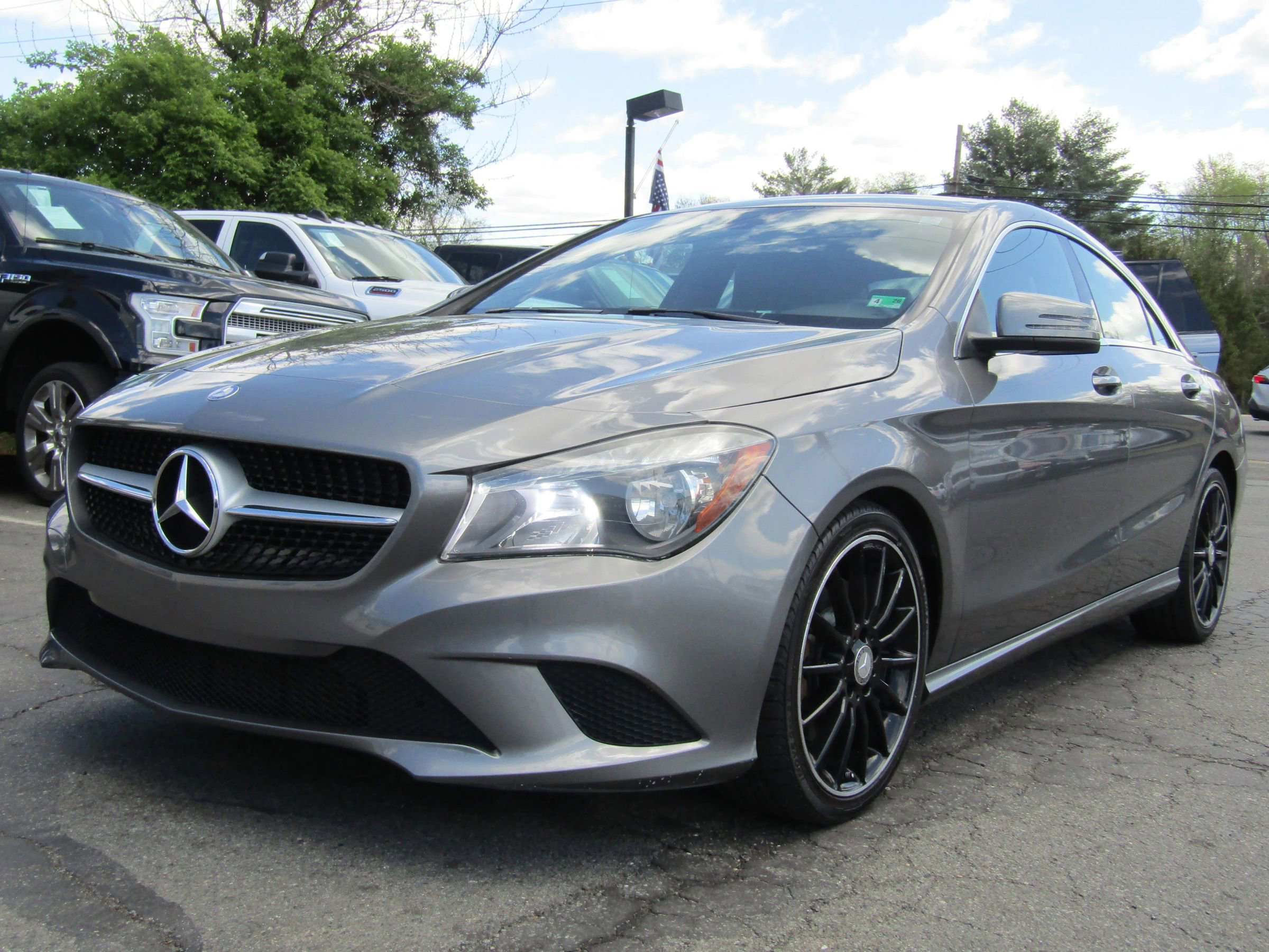 Used 2014 Mercedes-Benz CLA 250 image 3