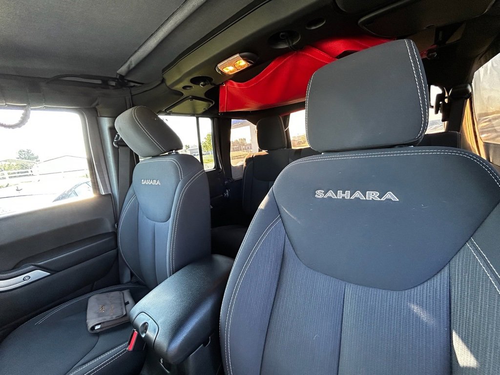Used 2016 Jeep Wrangler Unlimited Sahara w/ Max Tow Package image 9