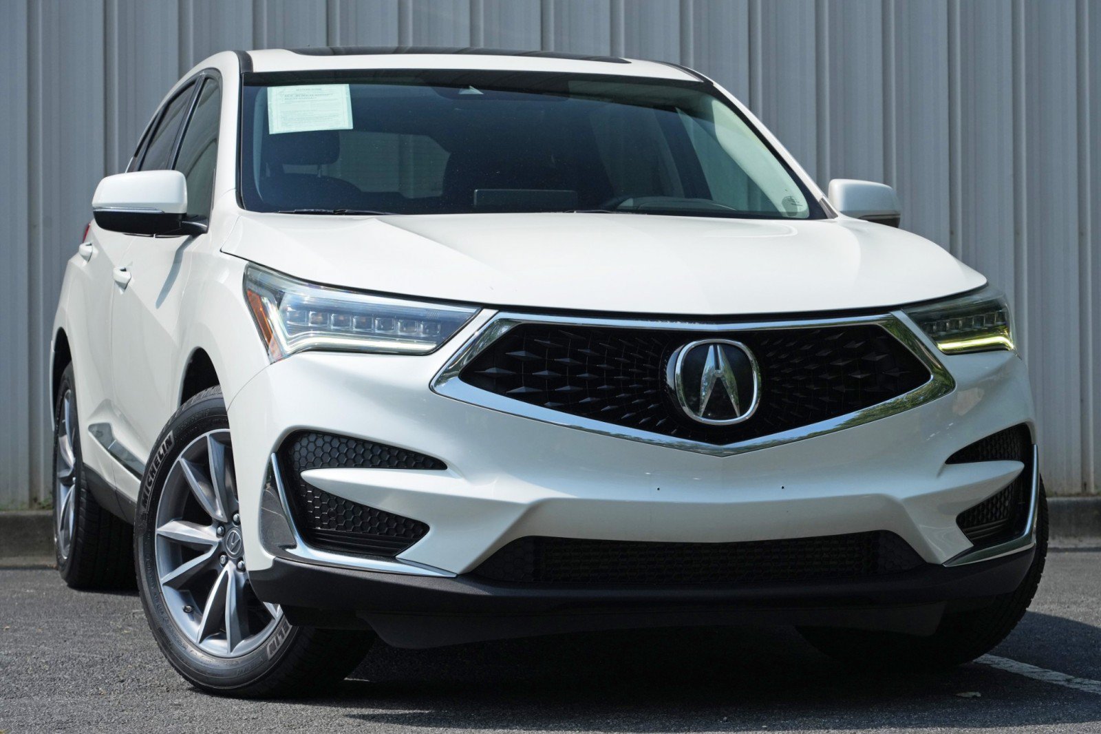 Used 2019 Acura RDX w/ Technology Package AWD/4WD image 2