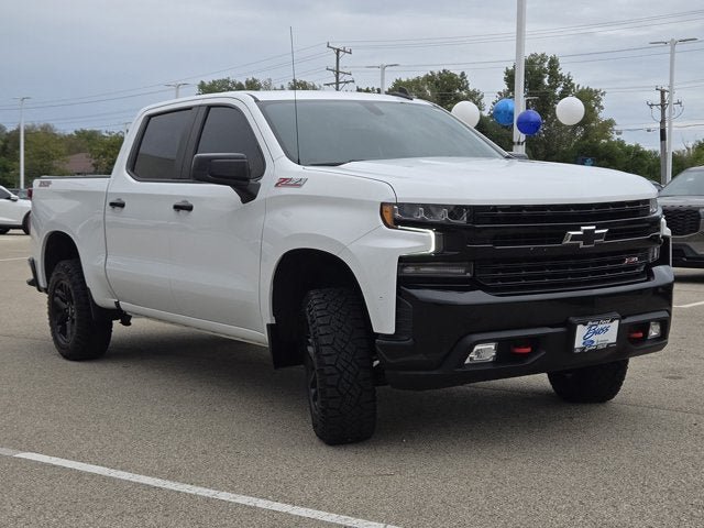Used 2021 Chevrolet Silverado 1500 LT Trail Boss w/ Convenience Package II AWD/4WD image 3