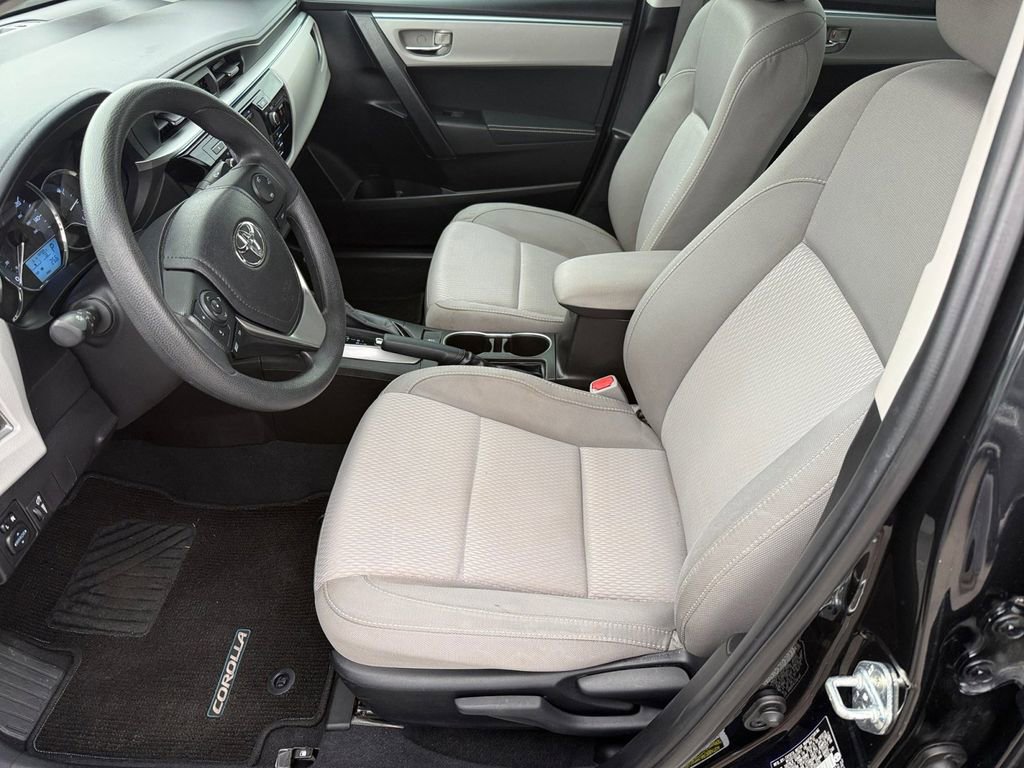 Used 2015 Toyota Corolla LE image 10