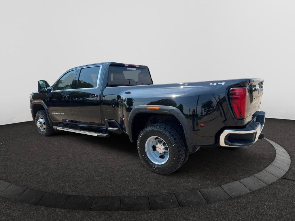 Used 2026 GMC Sierra 3500 SLE w/ SLE Value Package AWD/4WD image 4
