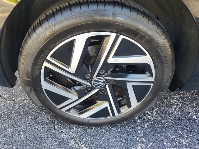 Used 2024 Volkswagen Jetta SEL image 6