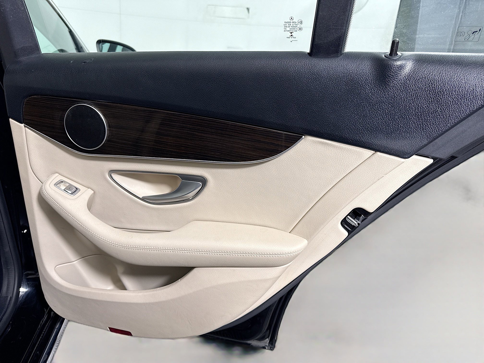 Used 2021 Mercedes-Benz C 300 Sedan image 28